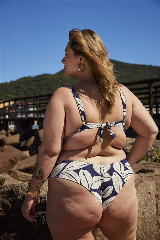 BIQUÍNI PLUS SIZE DETALHE EM ARGOLAS CALCINHA FIO COMFORT - BOCA A BOCA - MARINE OFF