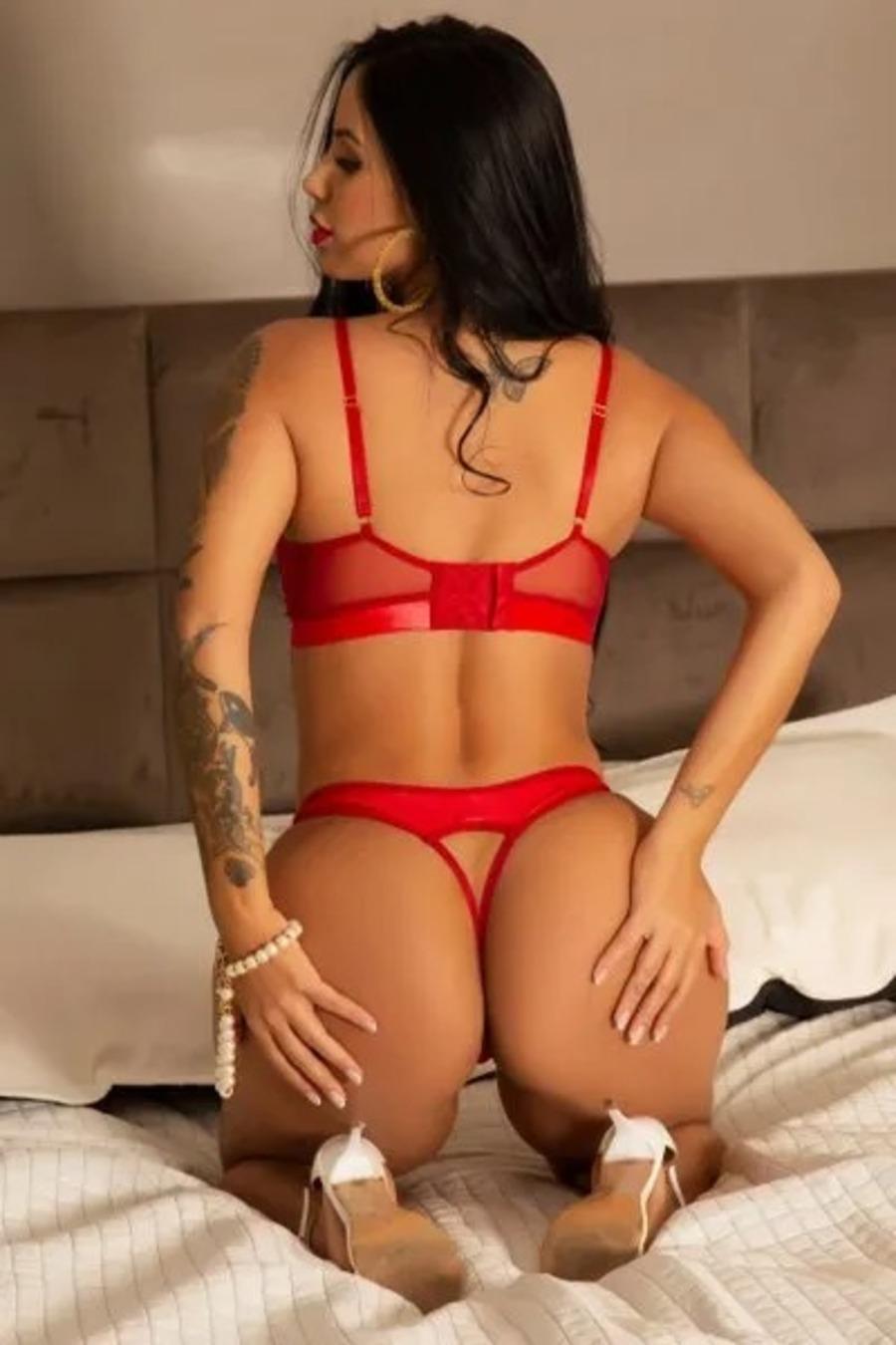 CONJUNTO SENSUAL DE CIRRE COM BOJO