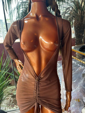 SAÍDA DE PRAIA EM TULE JURERÊ - DOS PÉS À CABEÇA - MARROM ESCURO