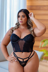 CONJUNTO PLUS SIZE SENSUAL QUE EXALA SOFISTICAÇÃO E PODER