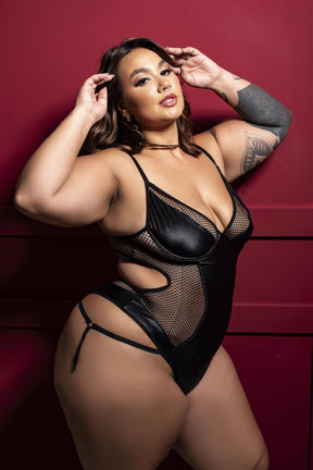 BODY PLUS SIZE SEXY SEM BOJO COM DETALHE EM PEROLAS