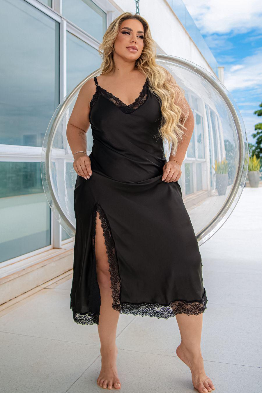 CAMISOLA PLUS SIZE MIDI EM CETIM E RENDA COM FENDA LATERAL