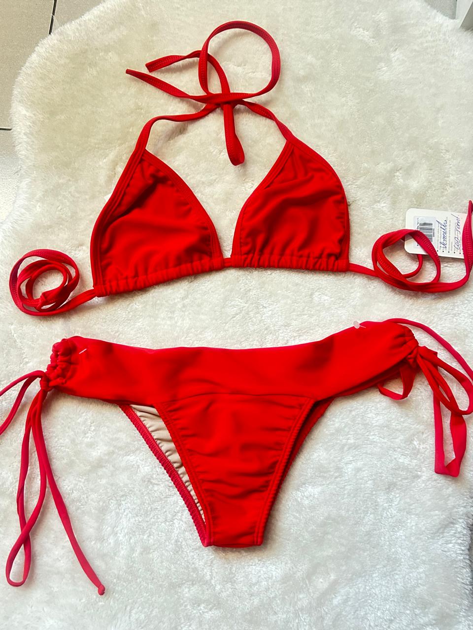 BIQUINI CORTININHA COM CALCINHA EMPINA BUMBUM DE AMARRAR - HER E DRYKA - VERMELHO