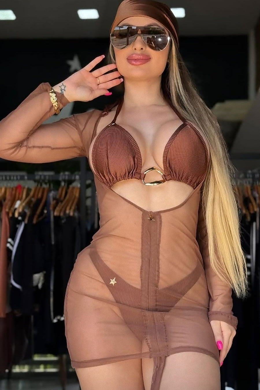 SAÍDA DE PRAIA EM TULE JURERÊ - DOS PÉS À CABEÇA - MARROM