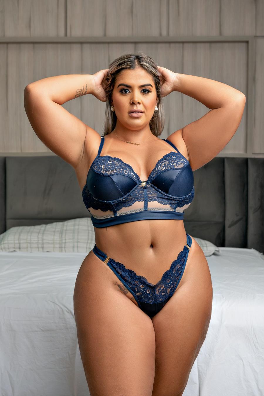 PLUS SIZE CONJUNTO PLUS SIZE SENSUAL DE CIRRE COM BOJO